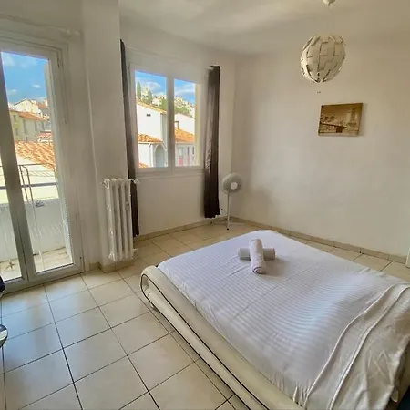 Διαμέρισμα Terrasse Ensoleillee Au Dernier Etage
