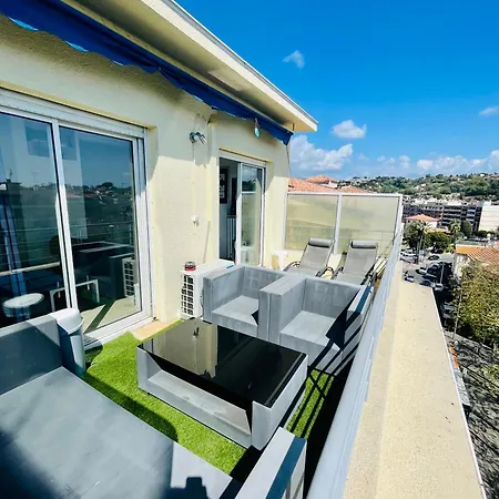 Terrasse Ensoleillee Au Dernier Etage קאן סור מר